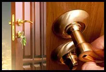 Golden Locksmith Services Sarasota, FL 941-677-7080 logo-image - abt-res-01